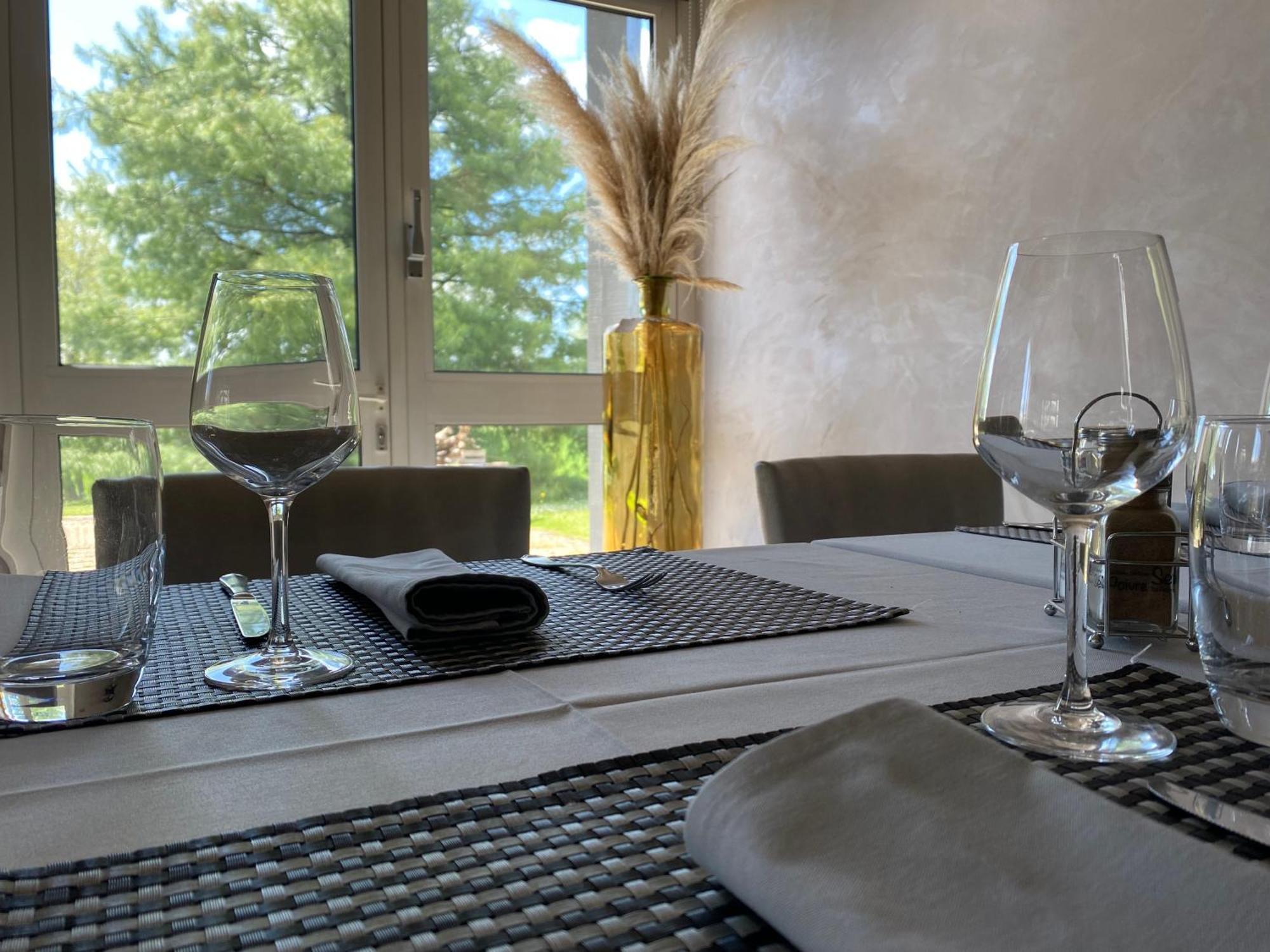 Les Orchidées Logis, Hôtel&restaurant Hotel