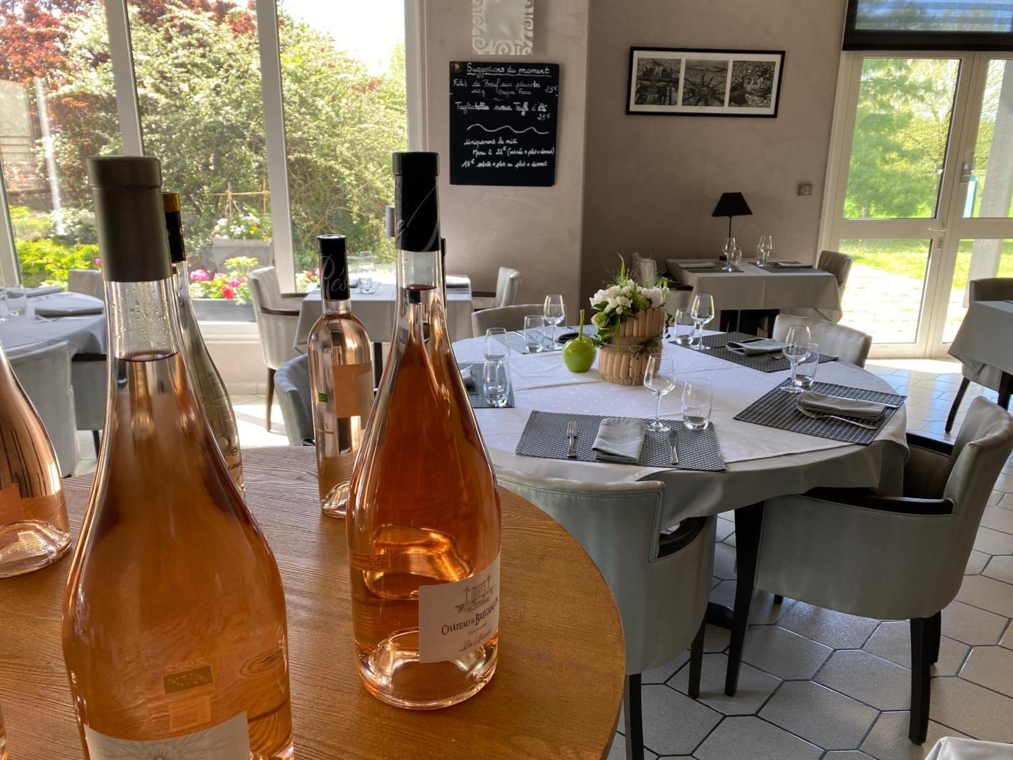 Les Orchidées Logis, Hôtel&restaurant Verdun-sur-Meuse