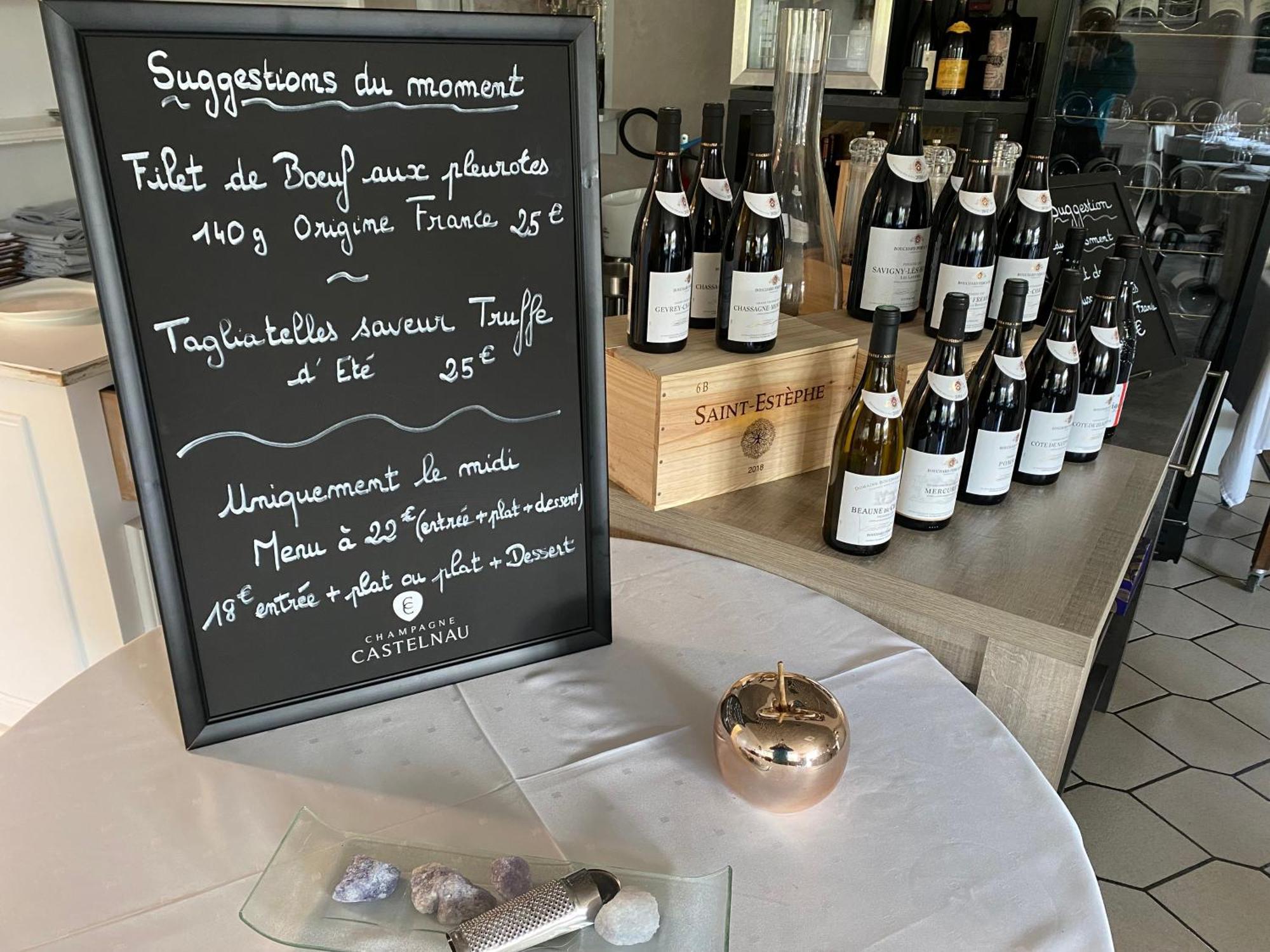 Les Orchidees , & Restaurant 3*