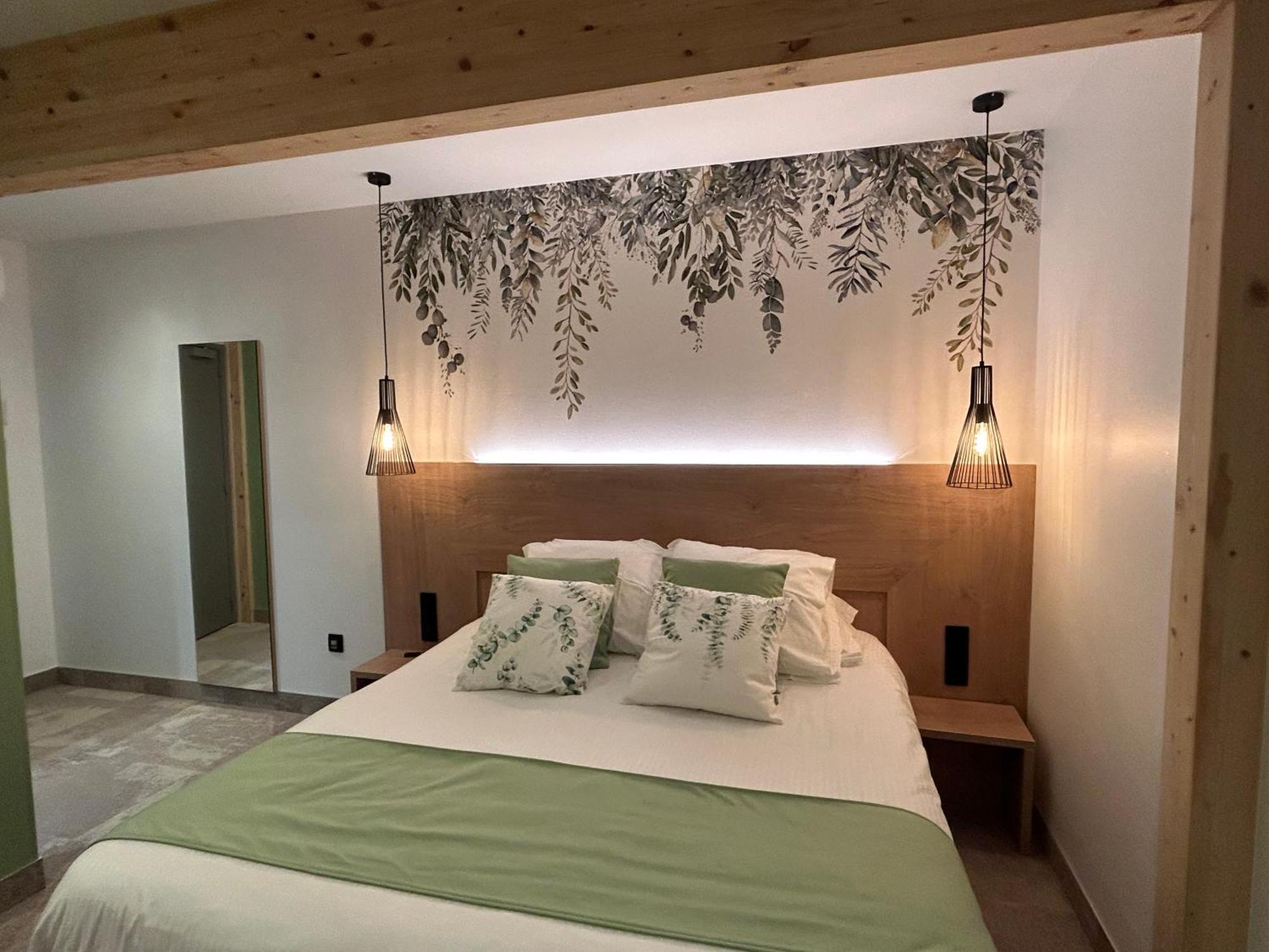 Les Orchidees , & Restaurant Hotel Verdun