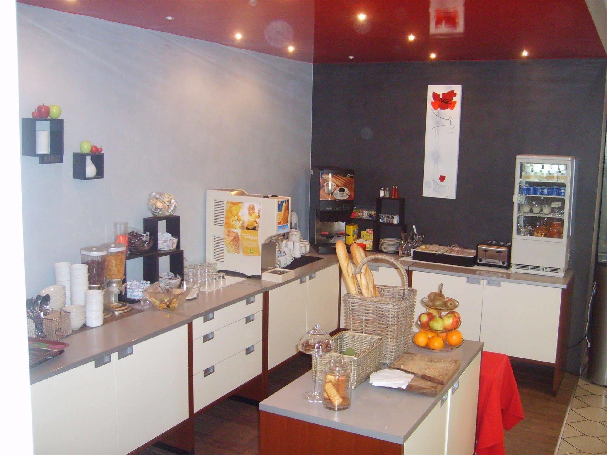 Les Orchidees , & Restaurant Hotel 3*