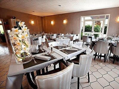 Les Orchidees , & Restaurant